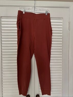Womens Lululemon joggers size 10